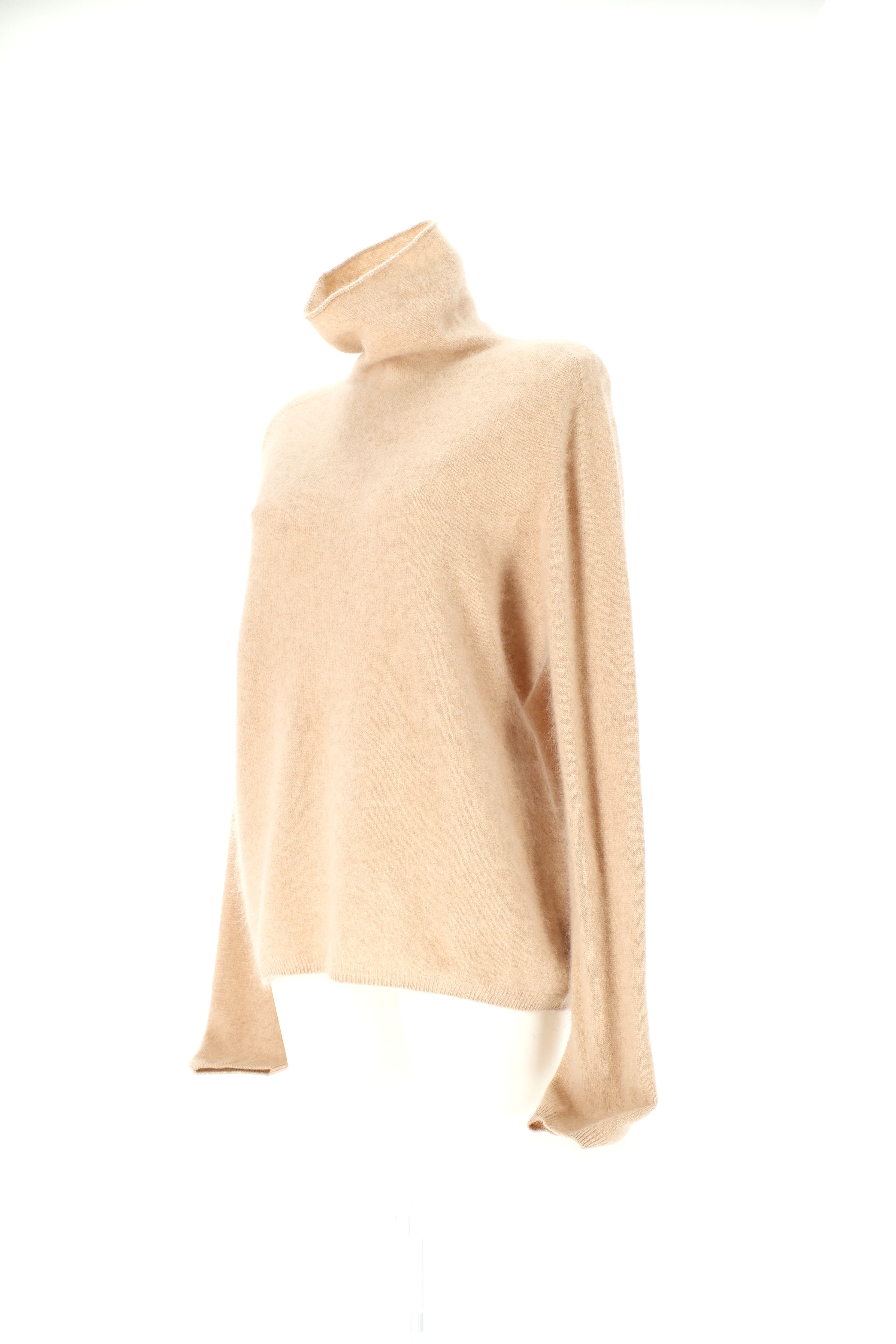 OVERSIZED GOLFO STILIAUS MEGZTINIS