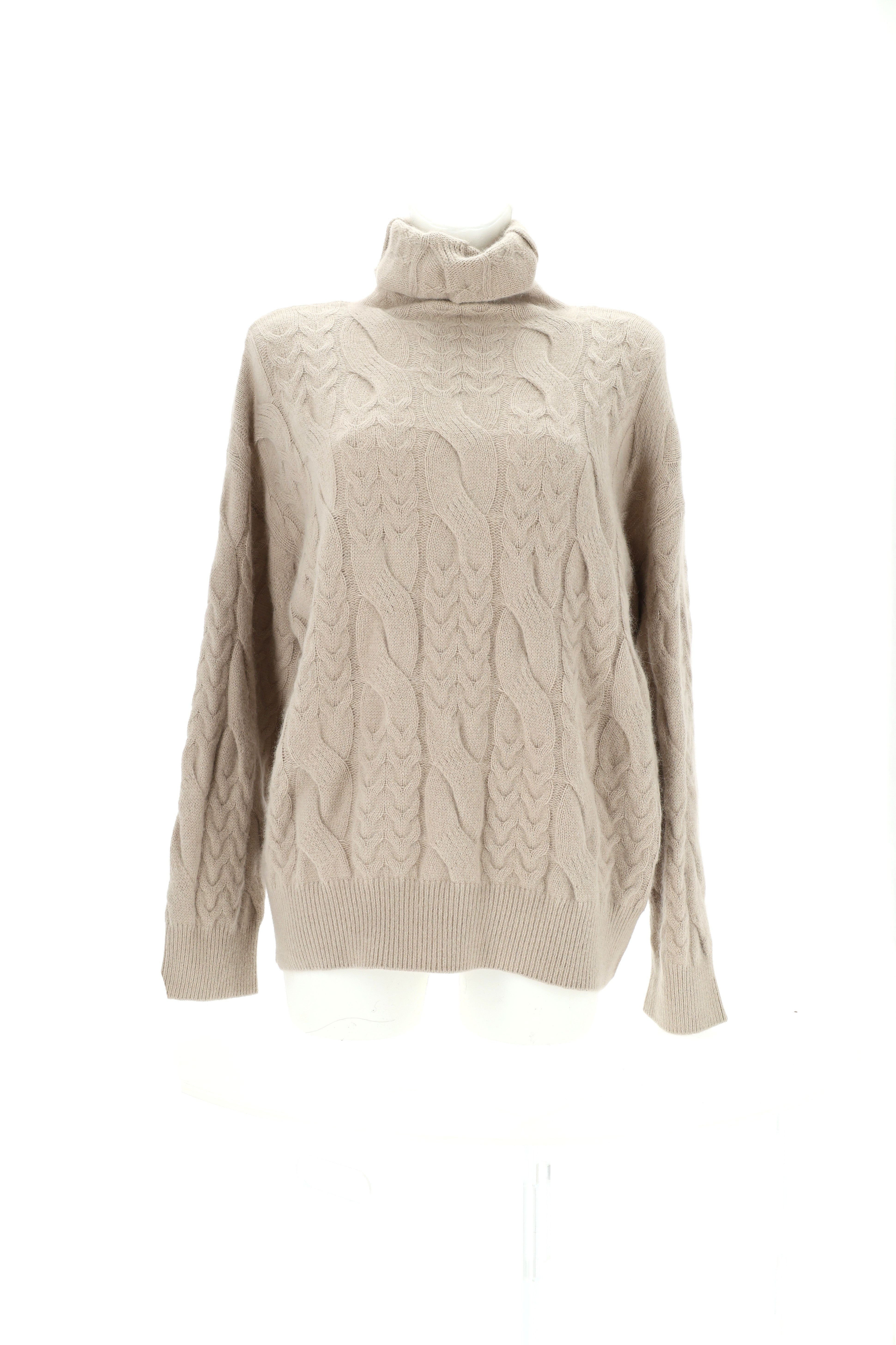 GOLFO STILIAUS MEGZTINIS SU PYNĖMIS