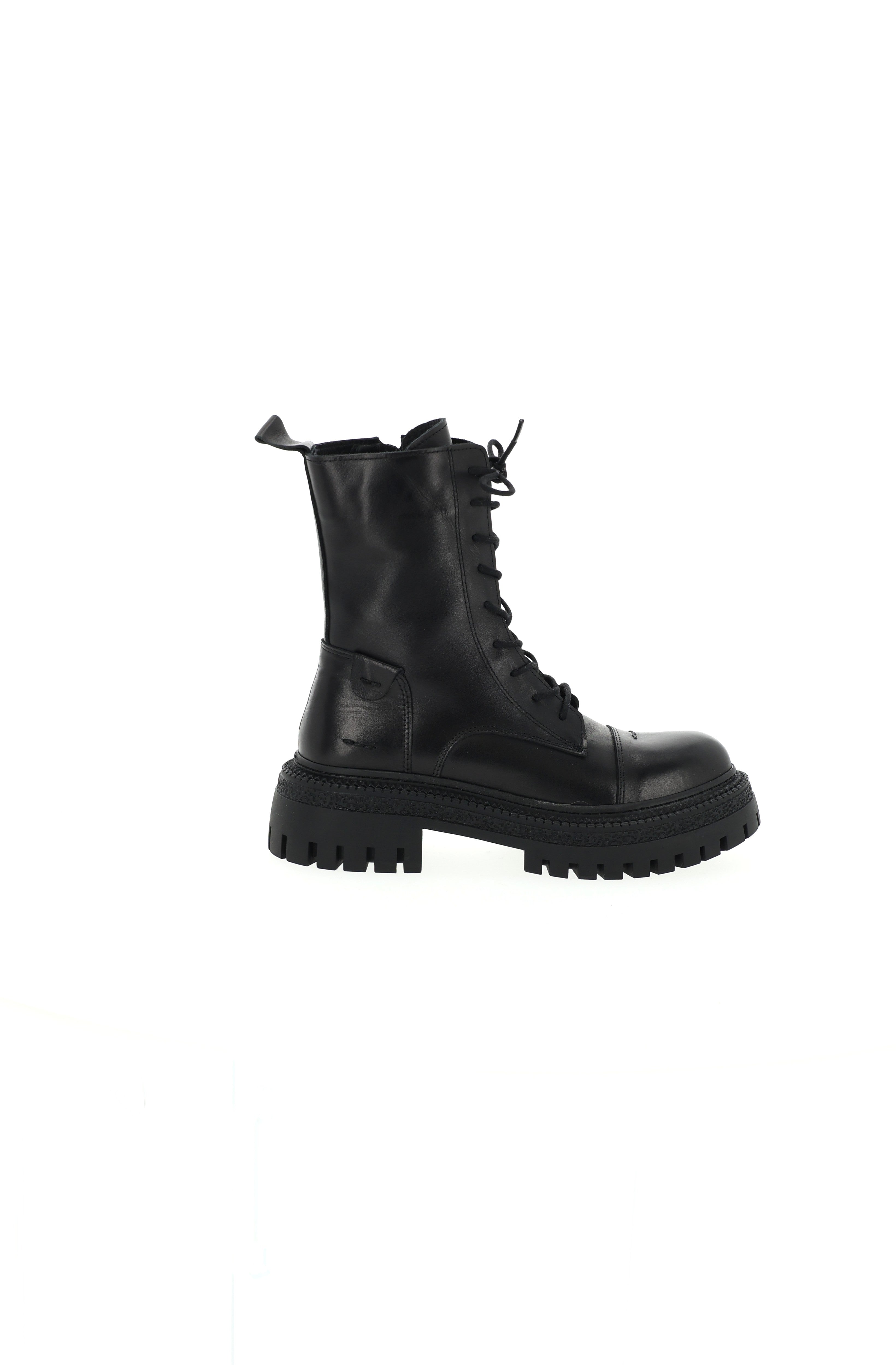 NATŪRALIOS ODOS AULINIAI BATAI SU PAŠILTINIMU VIDUJE