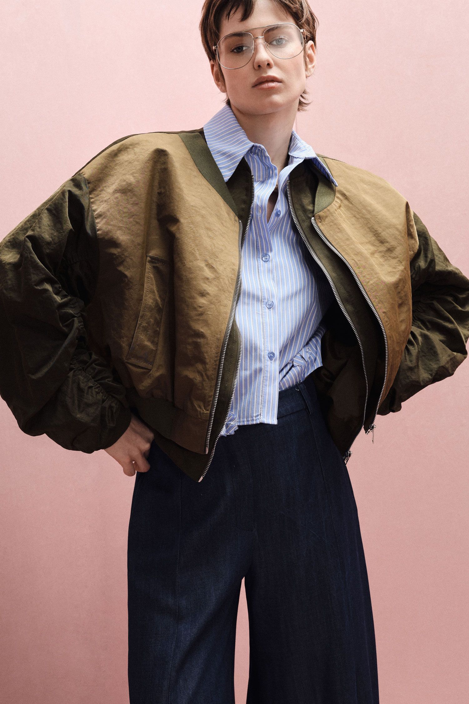 BOMBER JACKET