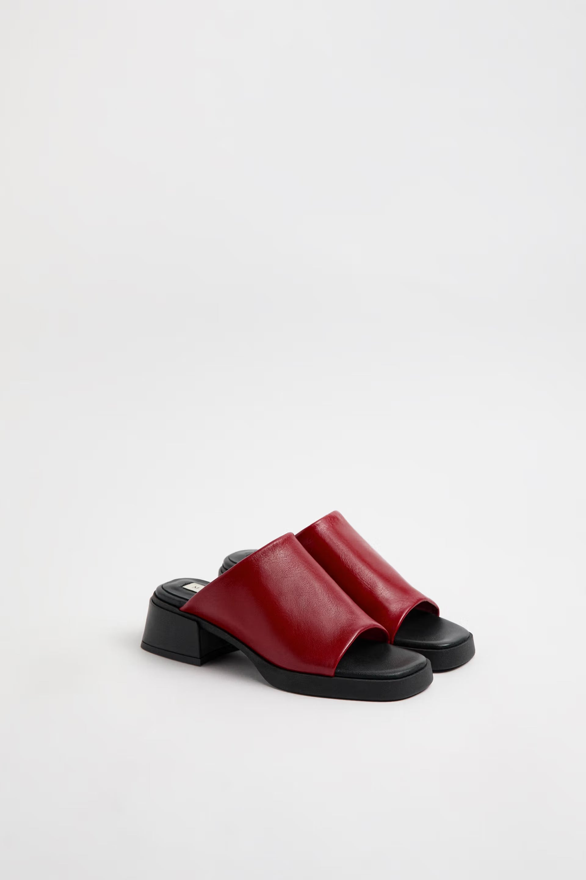 MIISTA ZOOEY RAUDONOS MULES