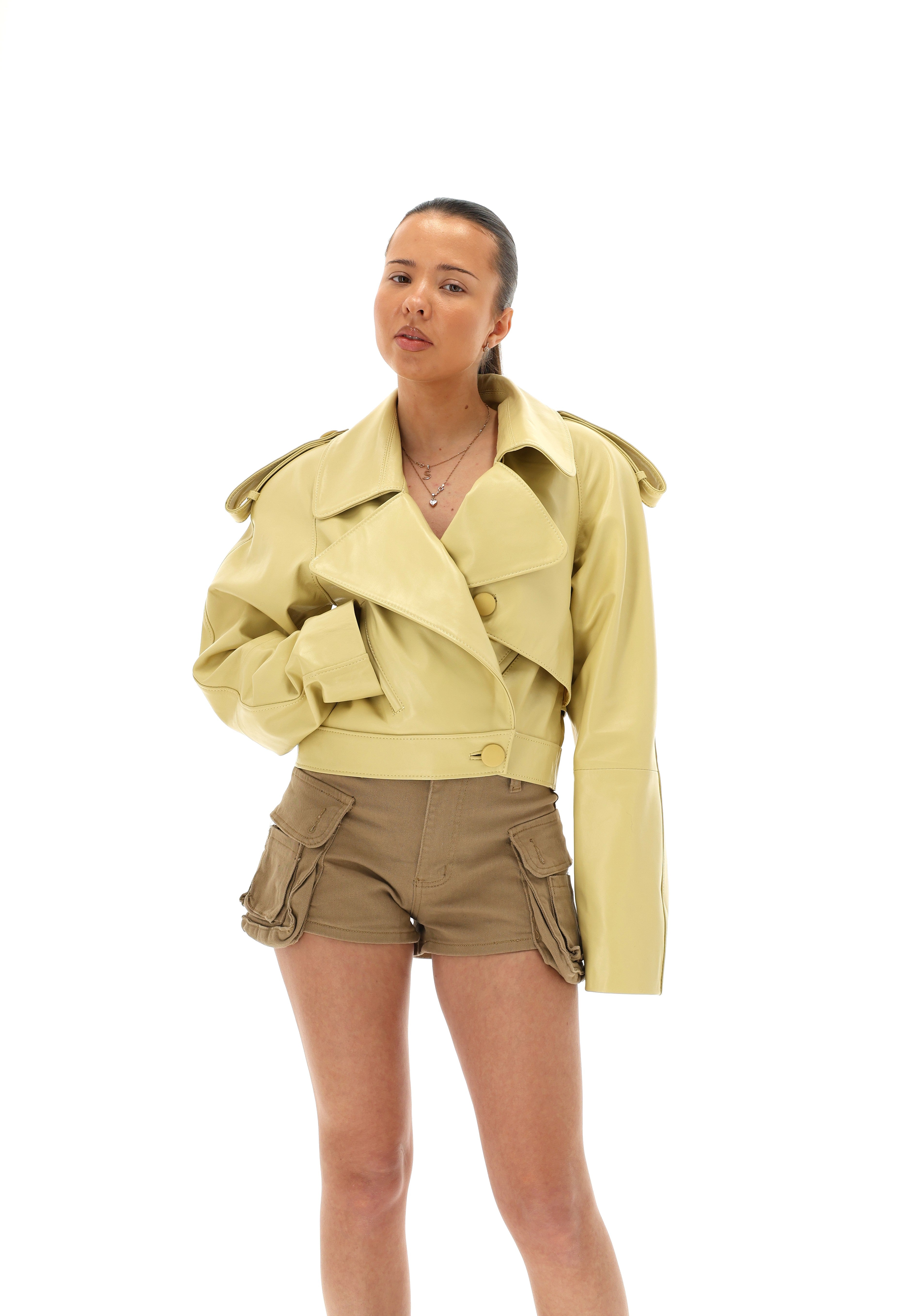 NATŪRALIOS ODOS STRIUKĖ BUTTER YELLOW