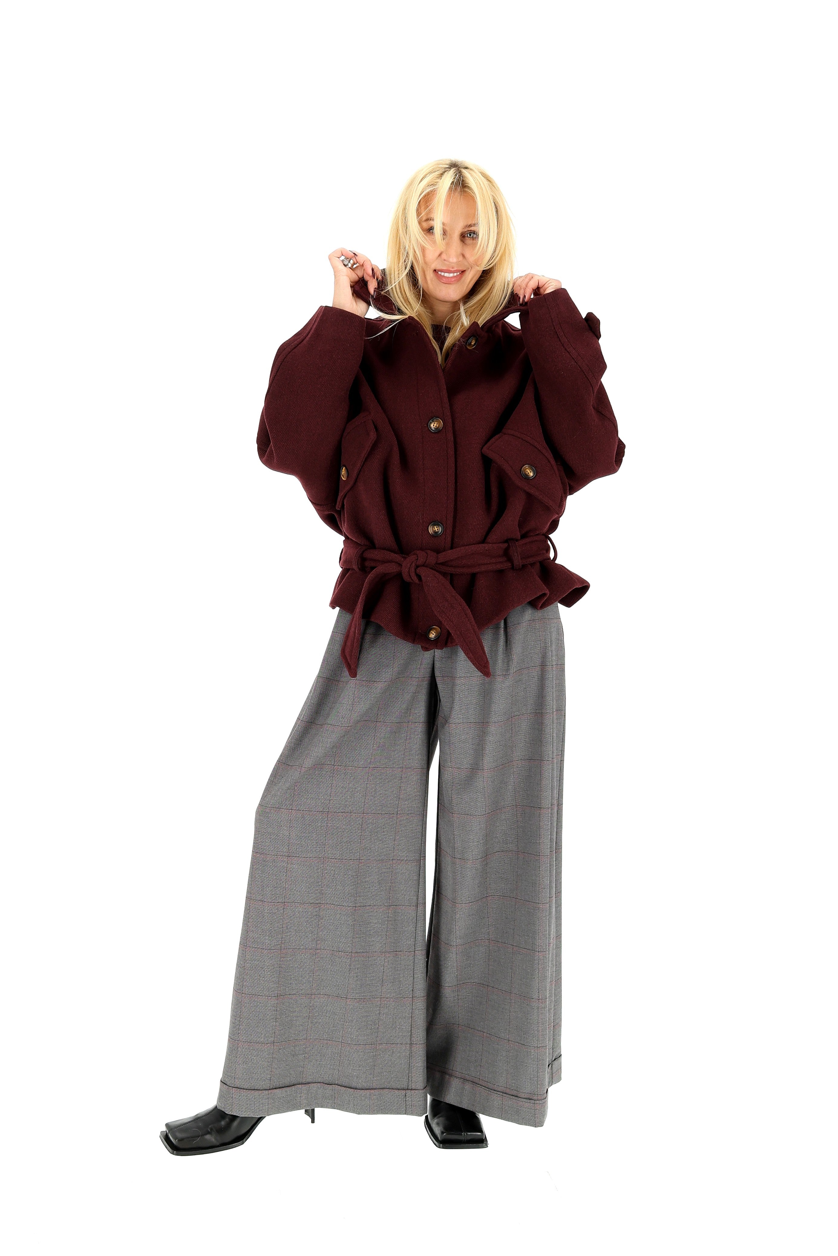 ONE SIZE VILNOS TRUMPAS PALTAS