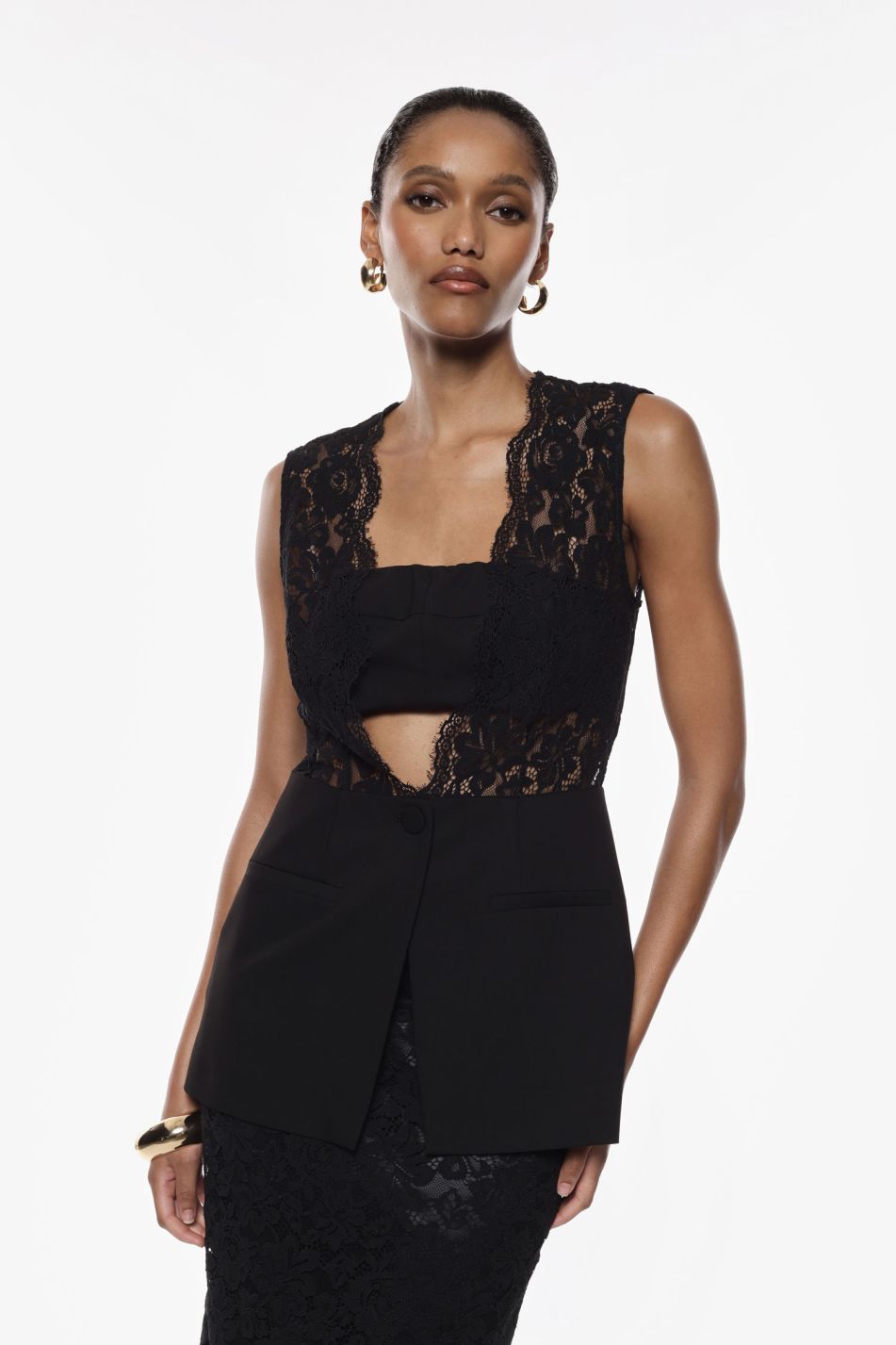 PALAIDINĖ SU GIPIŪRO DETALĖMIS