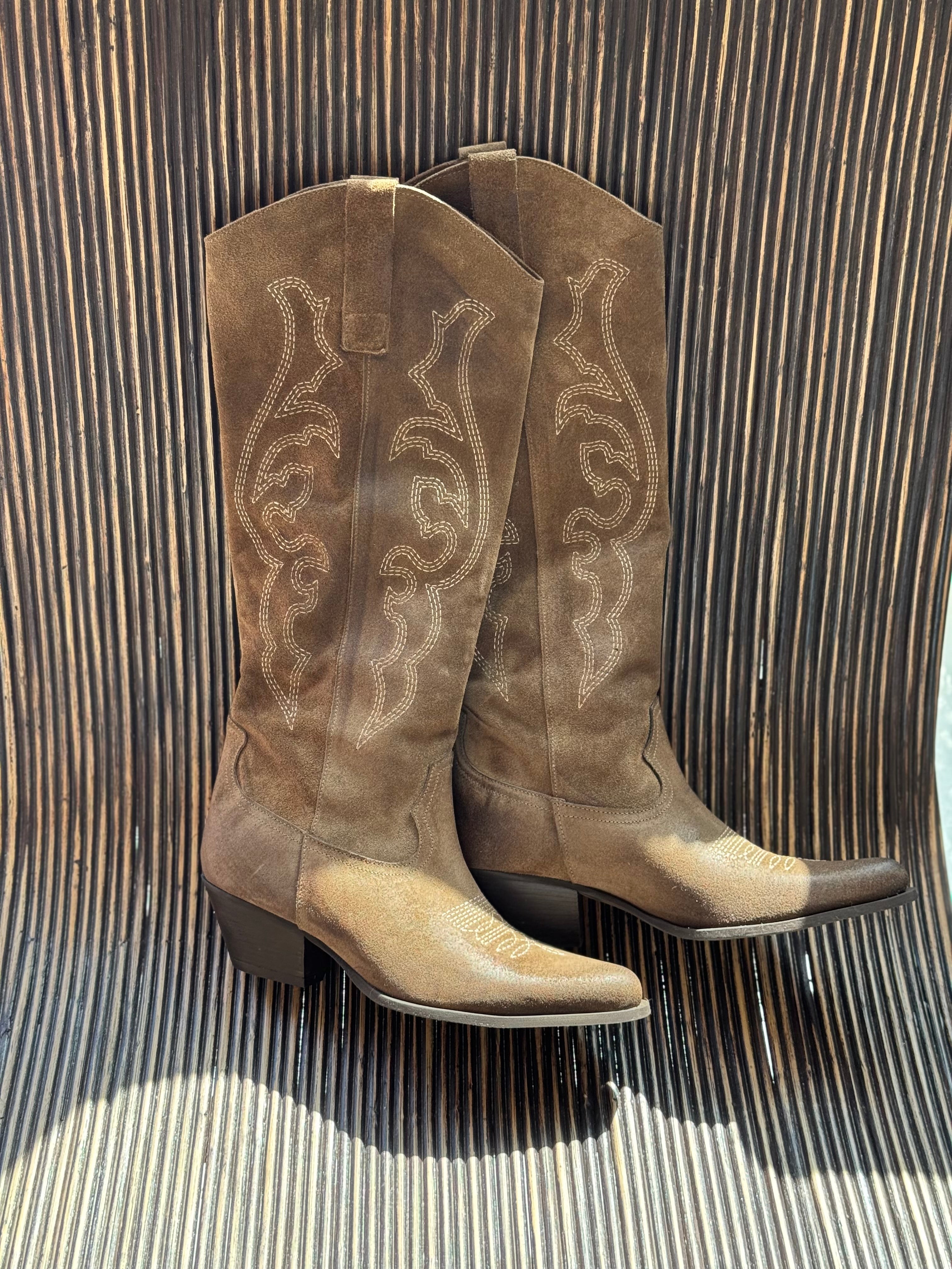 VERSTOS ODOS COWBOY ILGAAULIAI RICAMO
