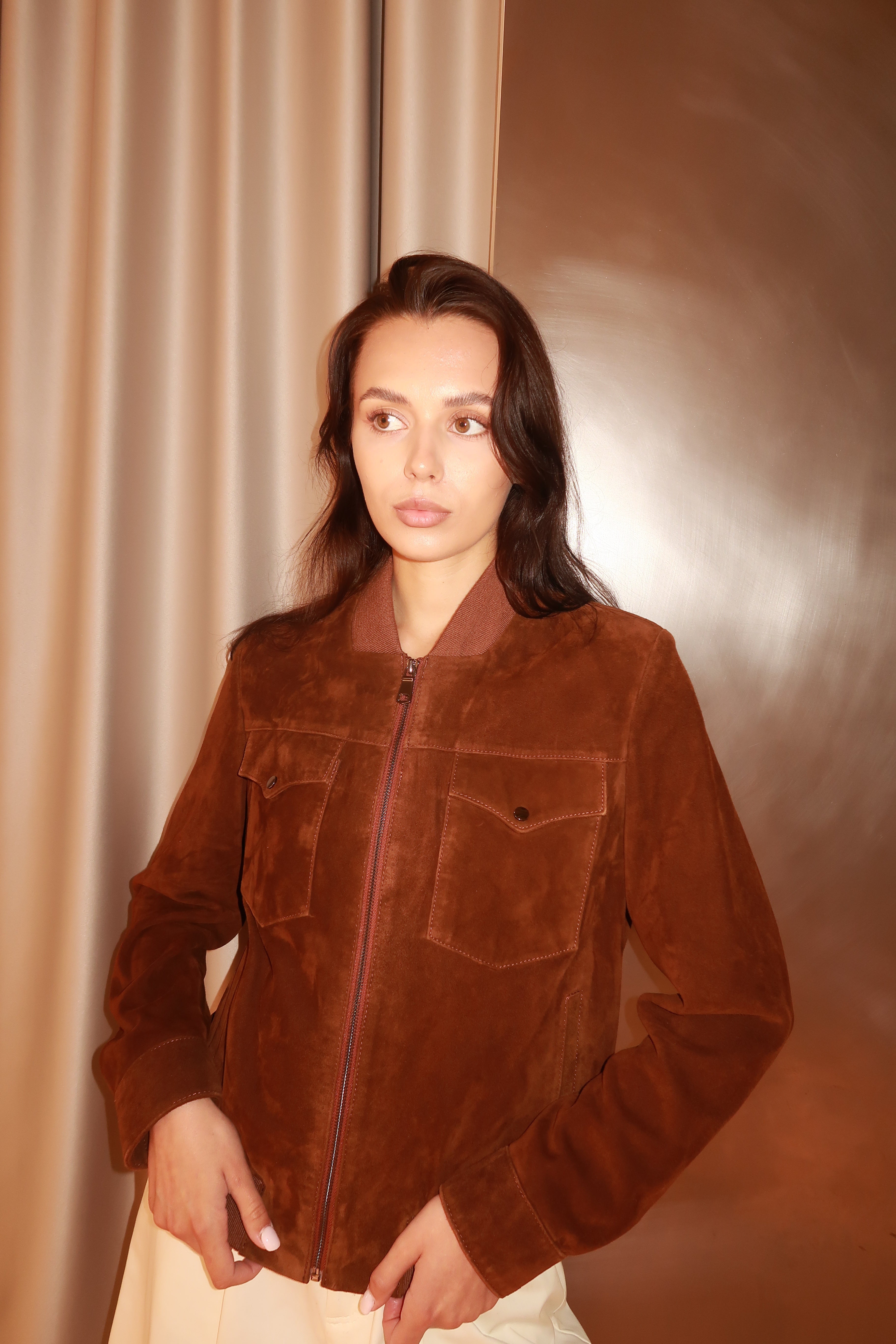 NATŪRALIOS ODOS STRIUKĖ WESTERN SUEDE