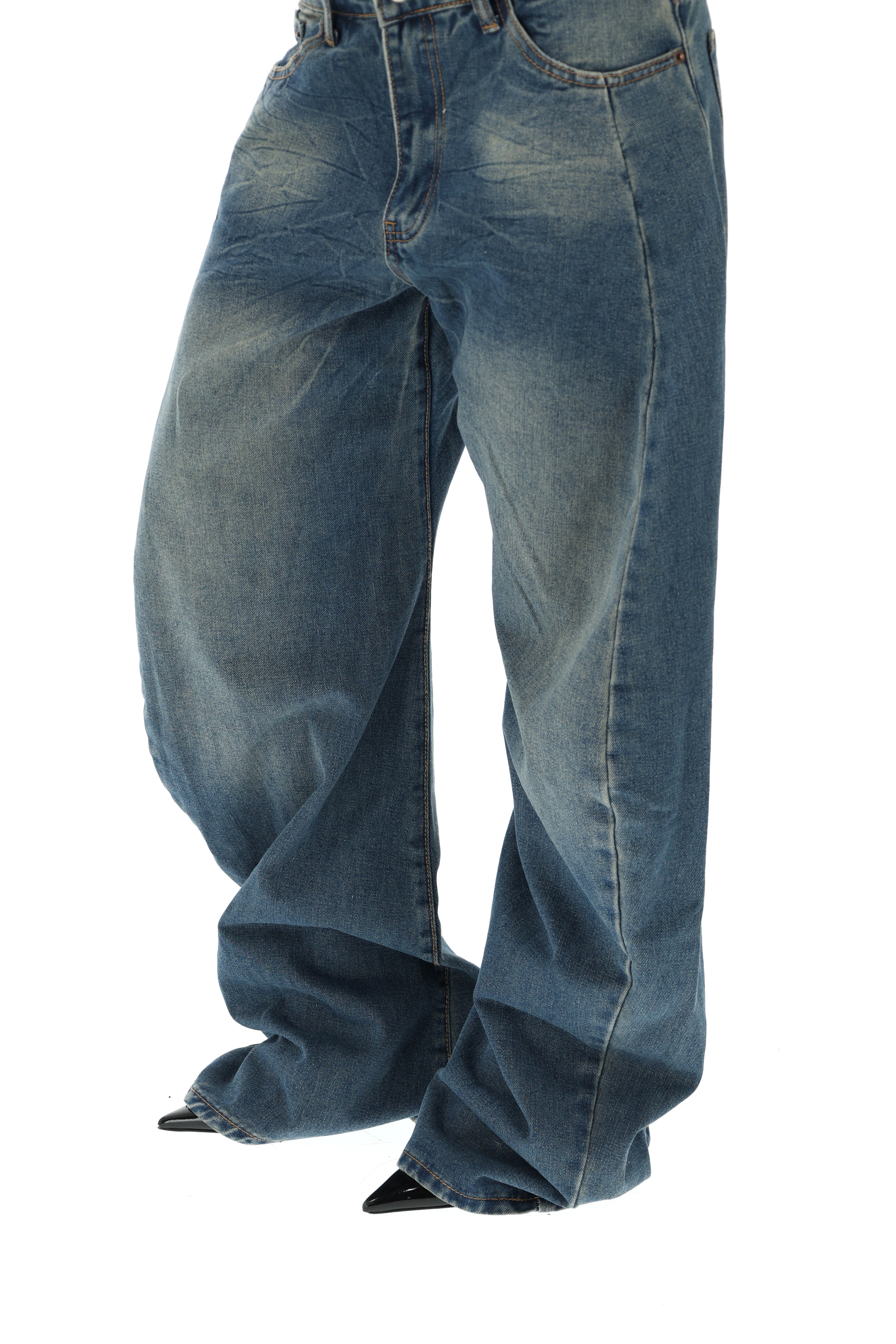 PLAČIŲ KLEŠNIŲ BAGGY JEANS