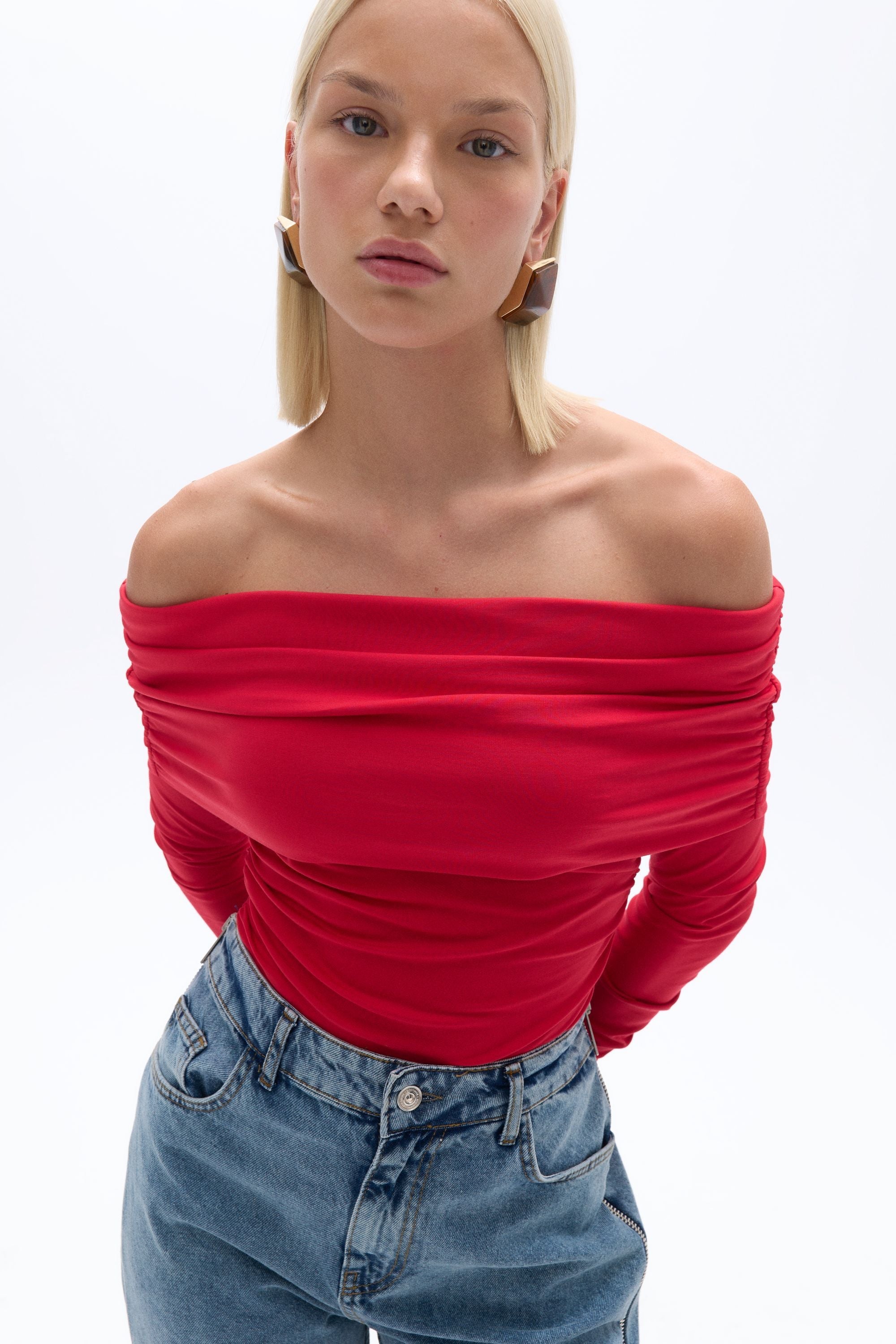 Off - shoulder palaidinė