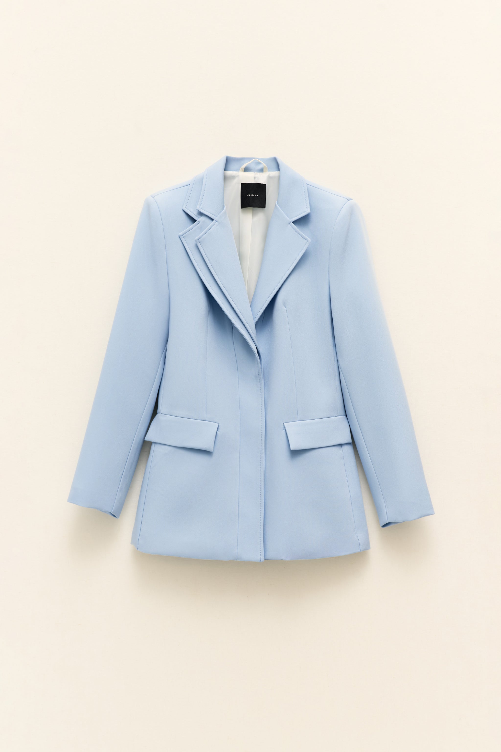 ASIMETRIŠKO KIRPIMO BABY BLUE ŠVARKAS