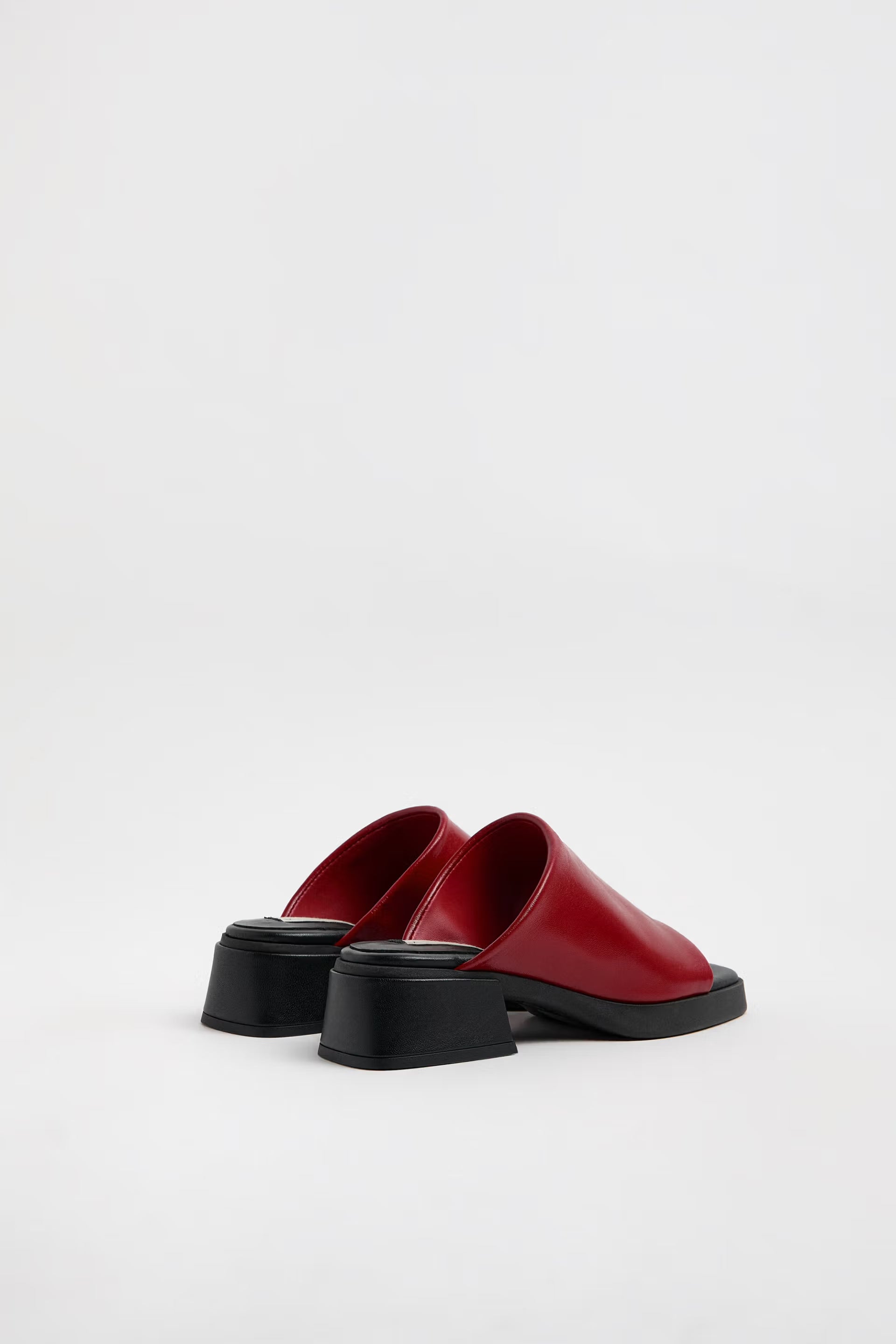 MIISTA ZOOEY RAUDONOS MULES