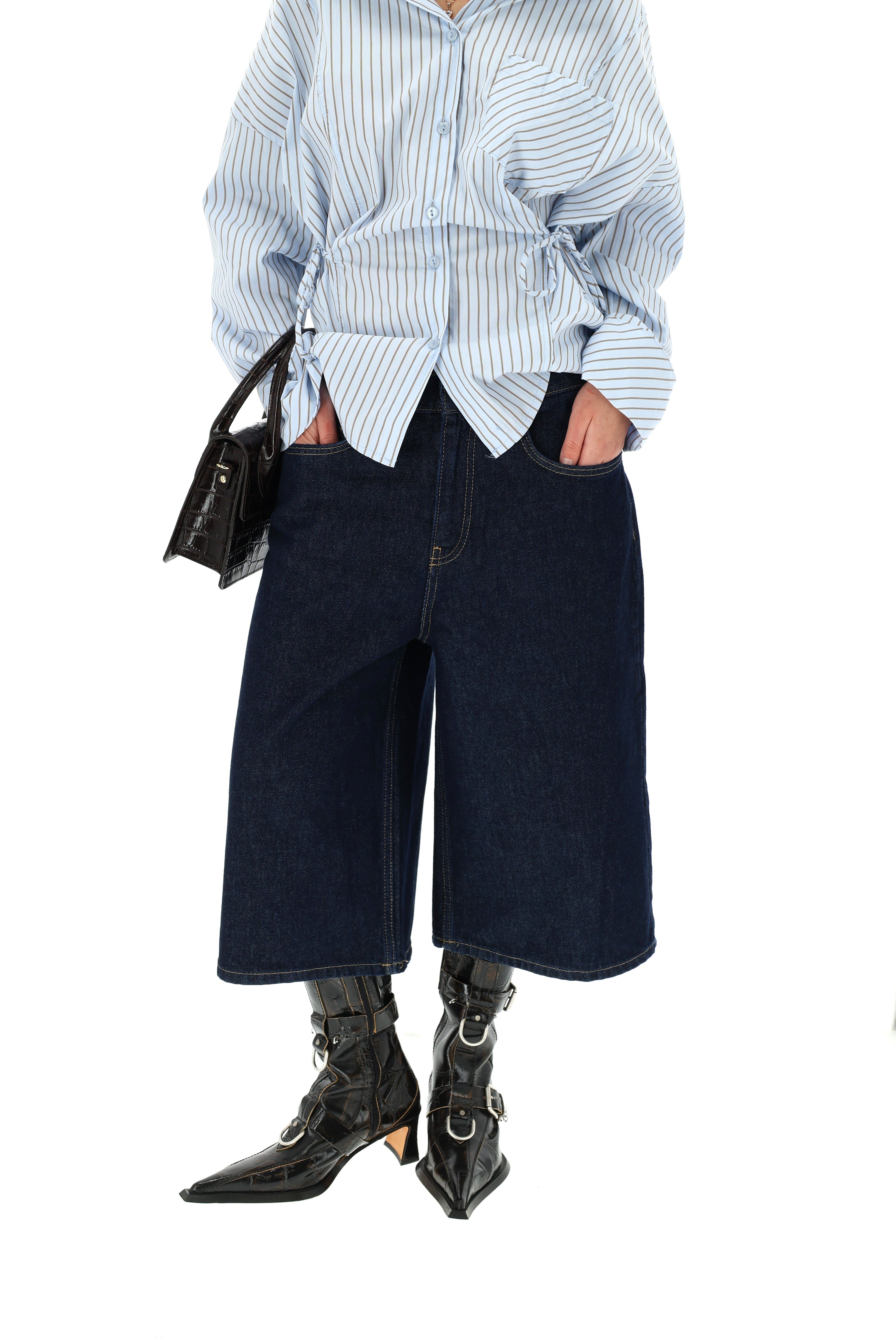 BERMUDA TAMSIAI MĖLYNI ŠORTAI