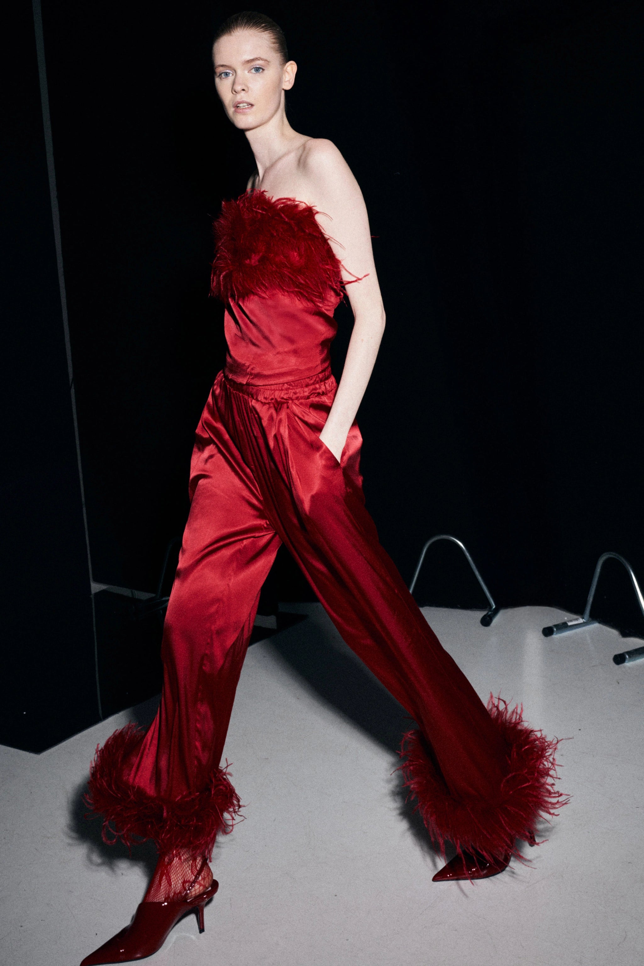 KELNĖS SU PLUNKSNOMIS