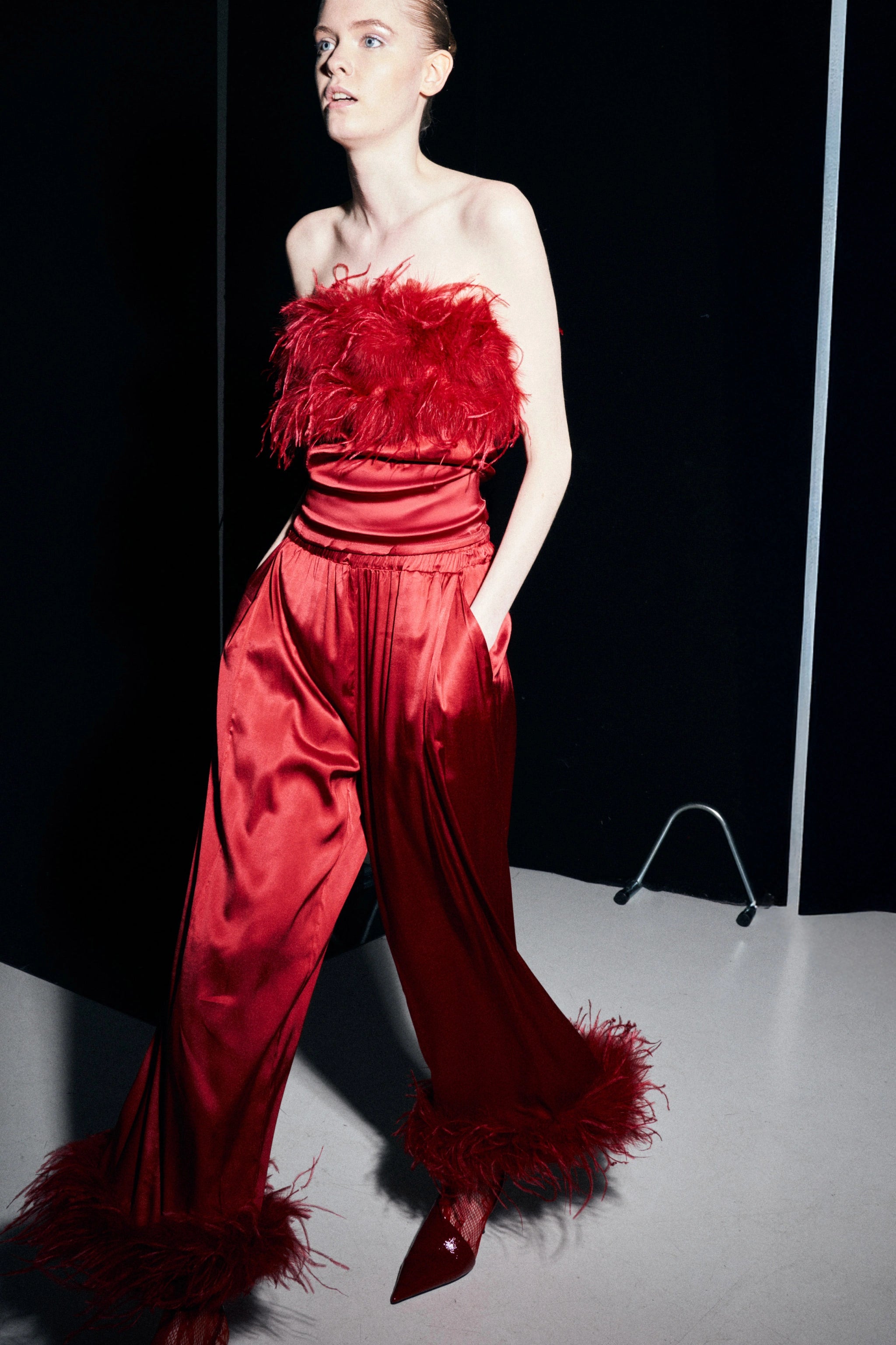 KELNĖS SU PLUNKSNOMIS