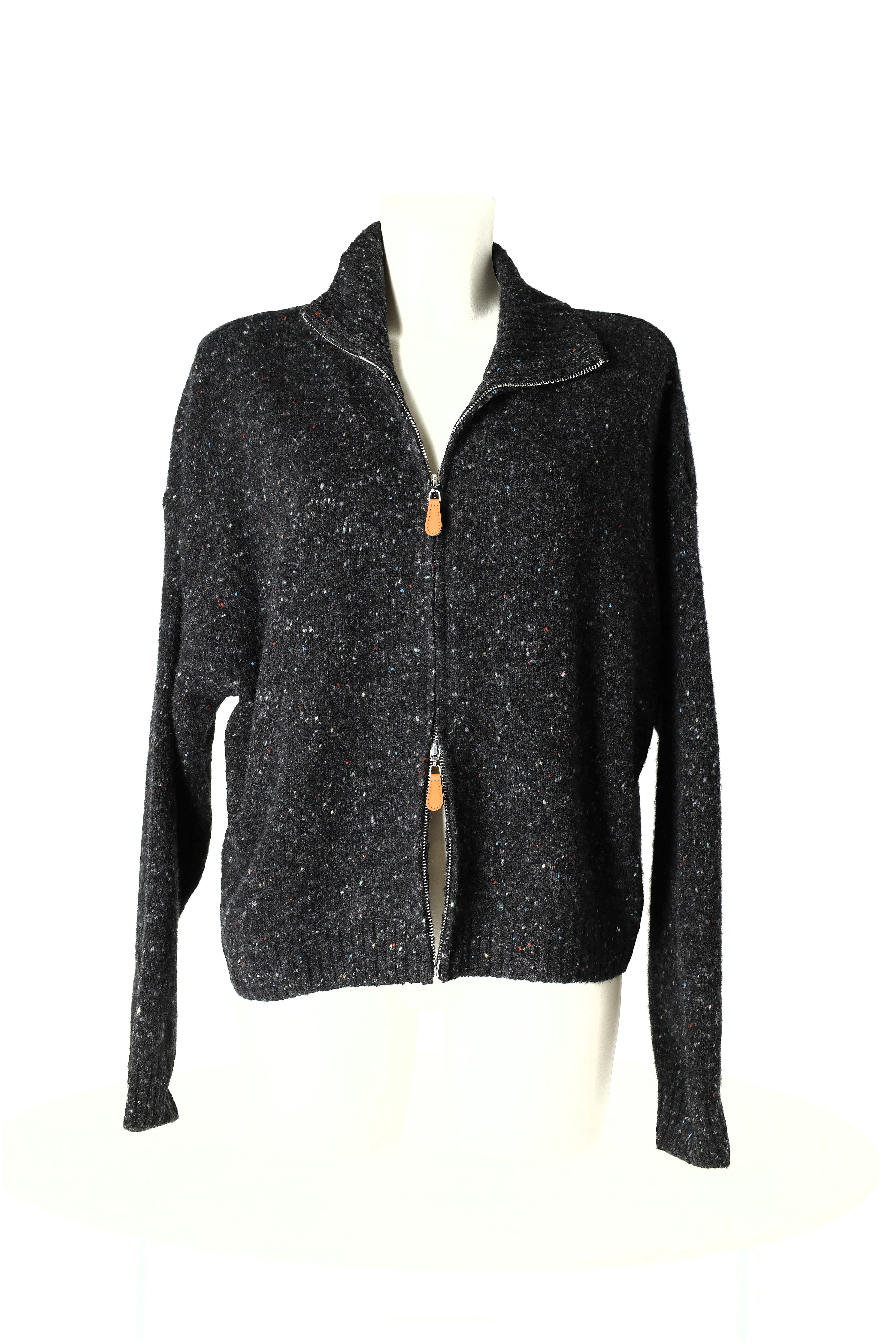 MEGZTINIS SU UŽTRAUKTUKU