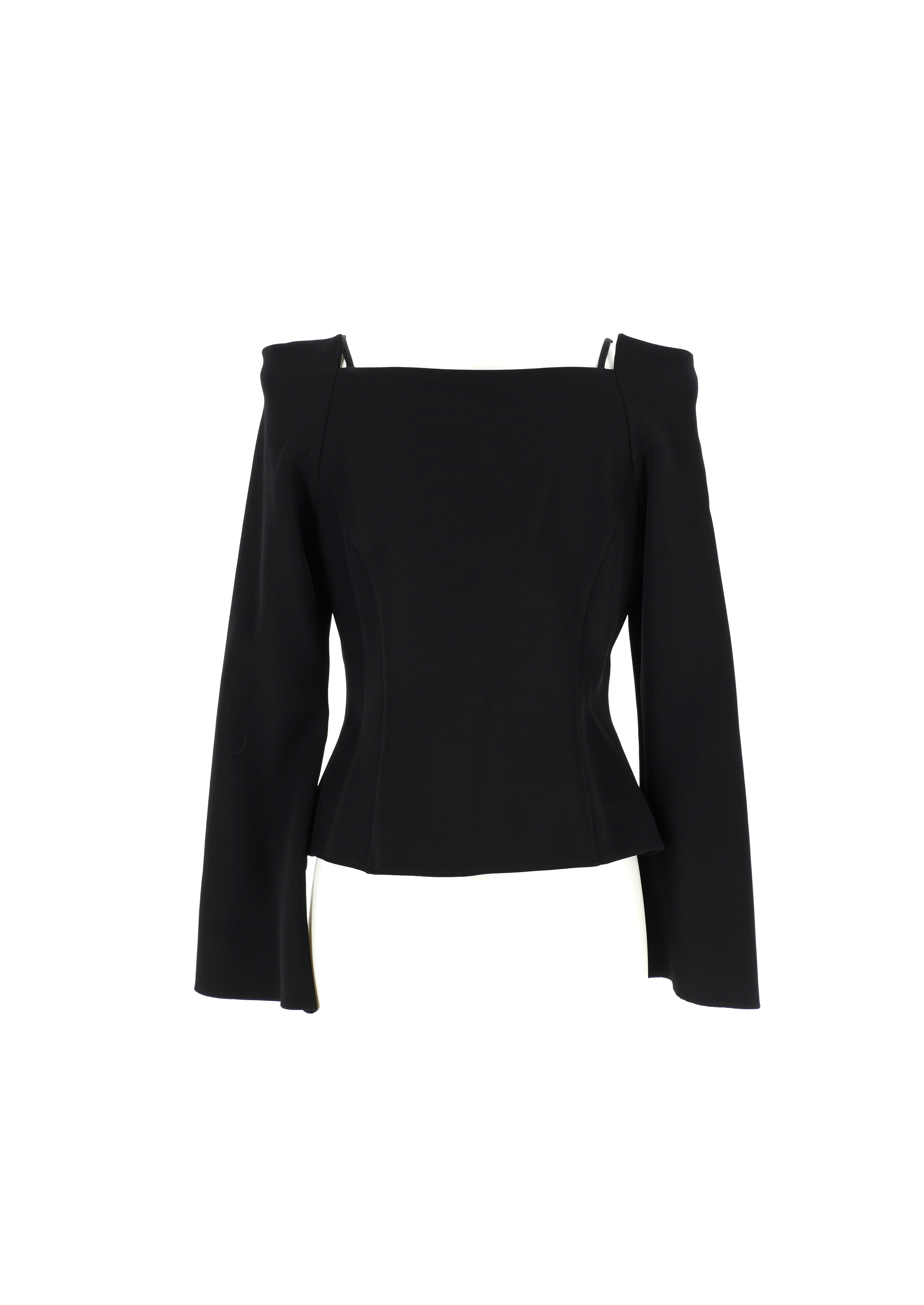 PALAIDINĖ ATVIRAIS PEČIAIS