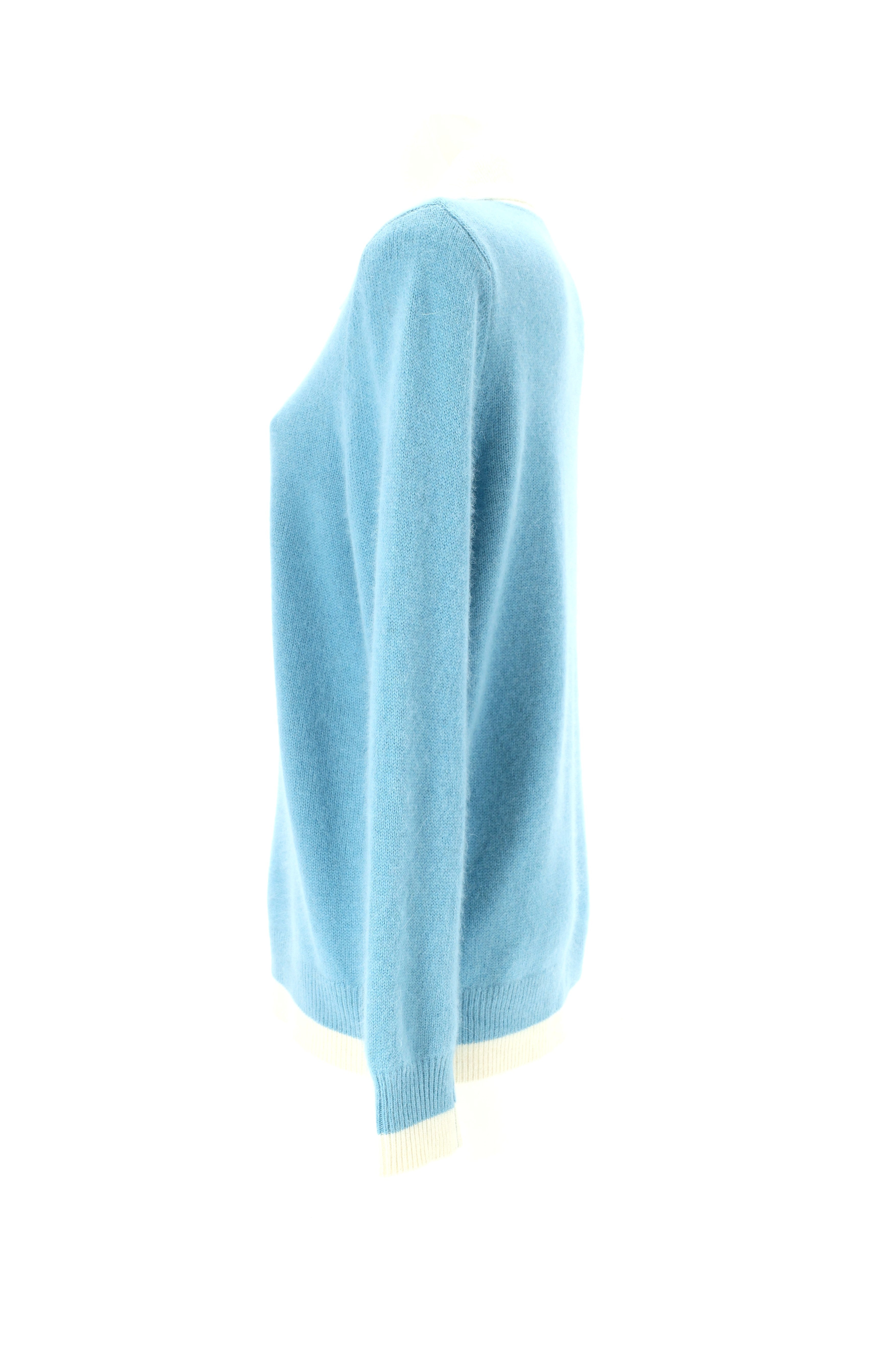 ŽYDRAS MEGZTINIS SU APYKAKLE