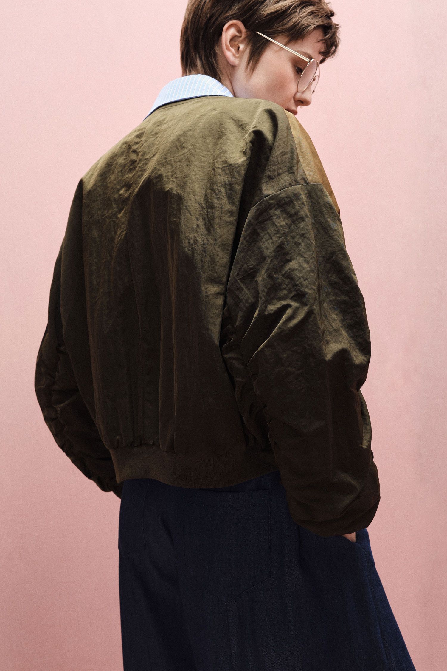 BOMBER JACKET