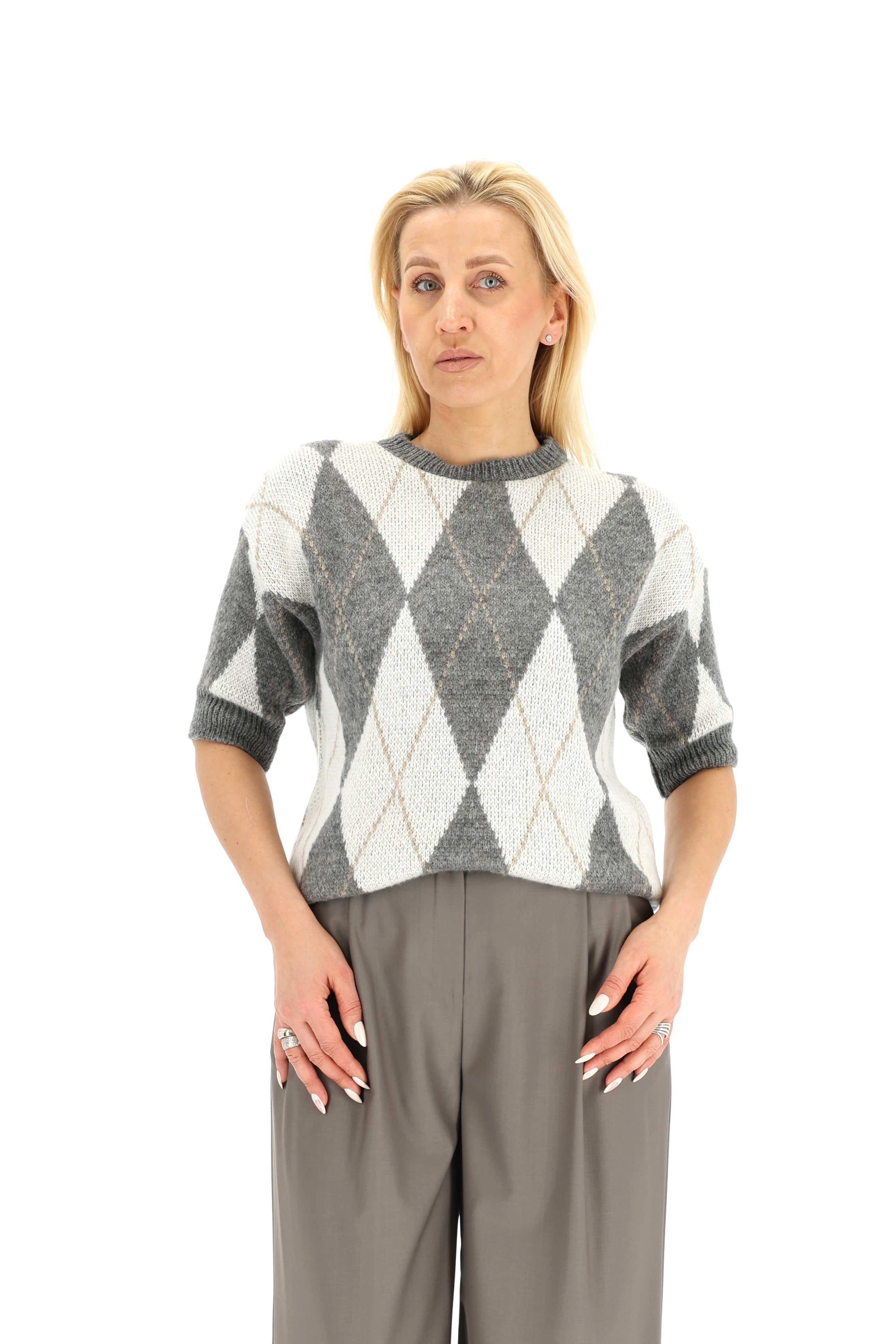 ONE SIZE TIESAUS KIRPIMO MEGZTINIS TRUMPOMIS RANKOVĖMIS