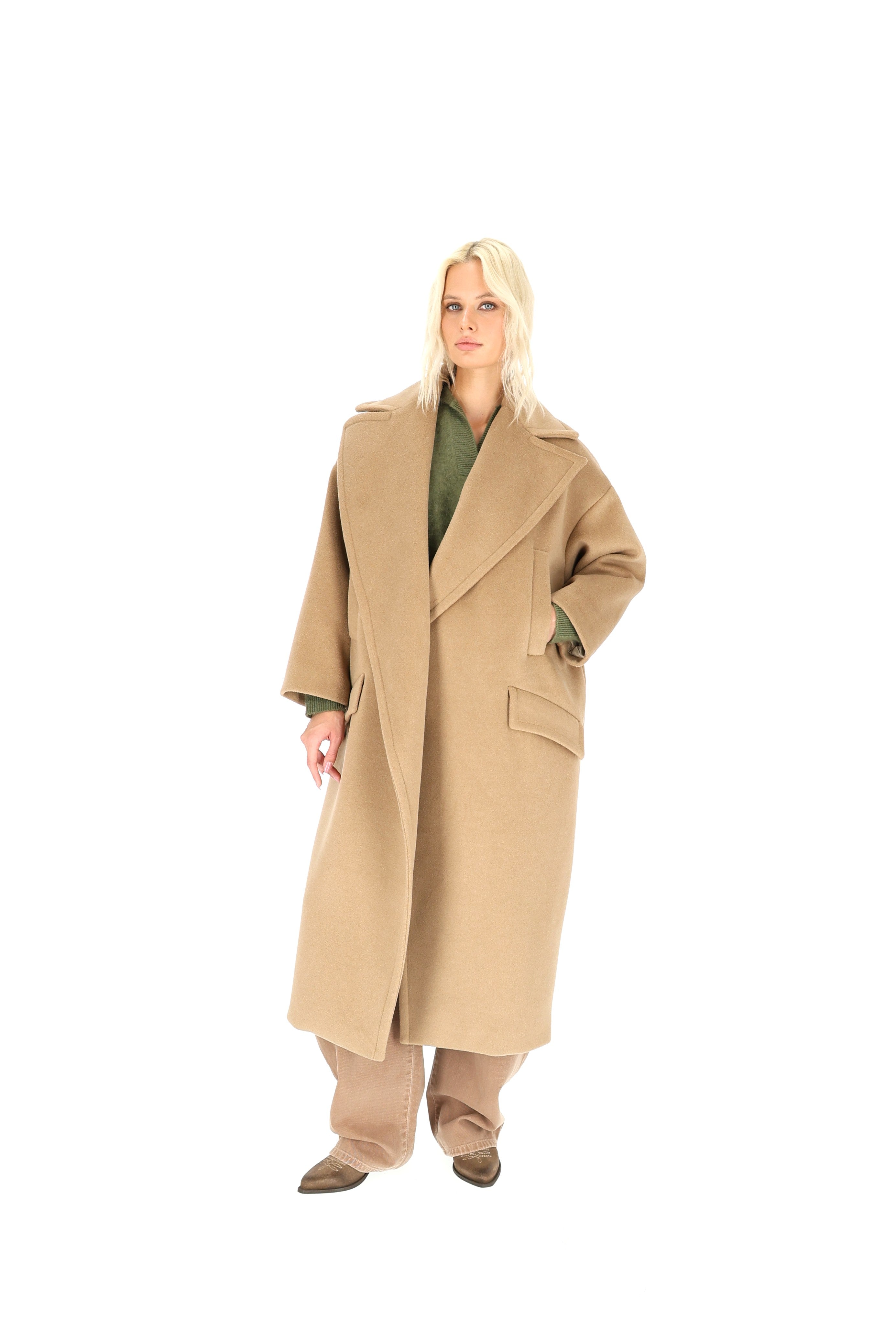 ŠVIESIAI RUDAS OVERSIZED PALTAS