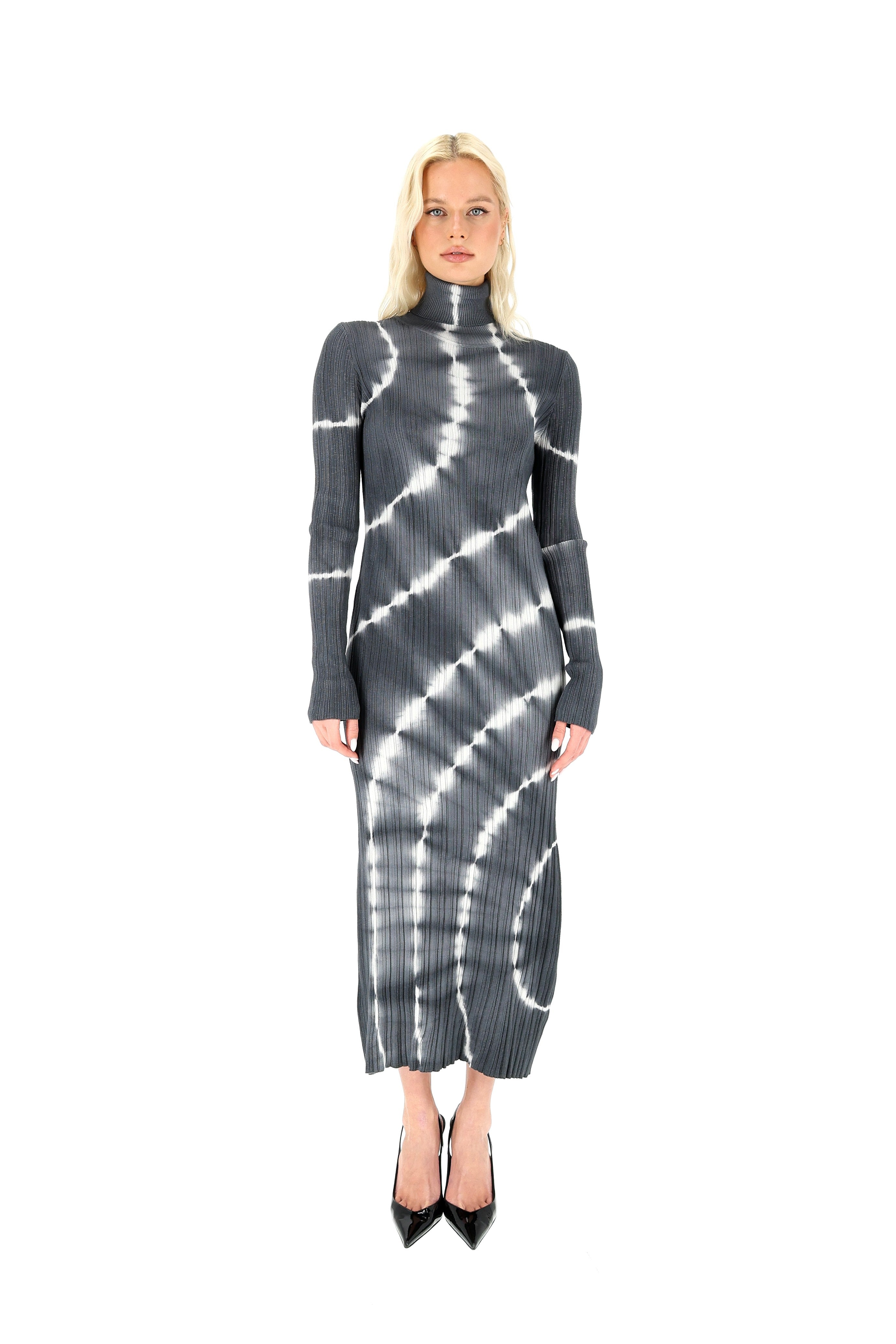 ONE SIZE MEGZTA SUKNELĖ