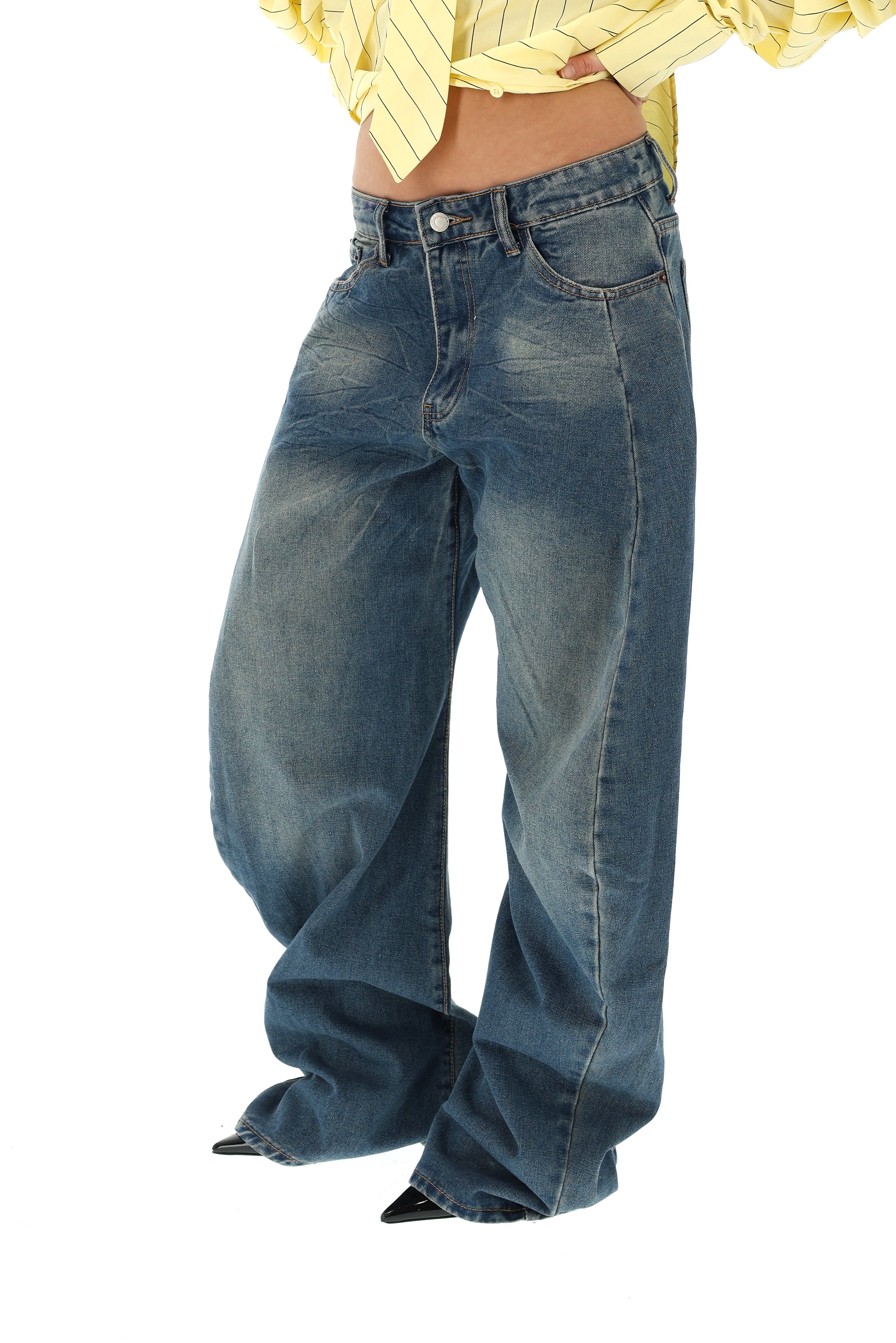 PLAČIŲ KLEŠNIŲ BAGGY JEANS