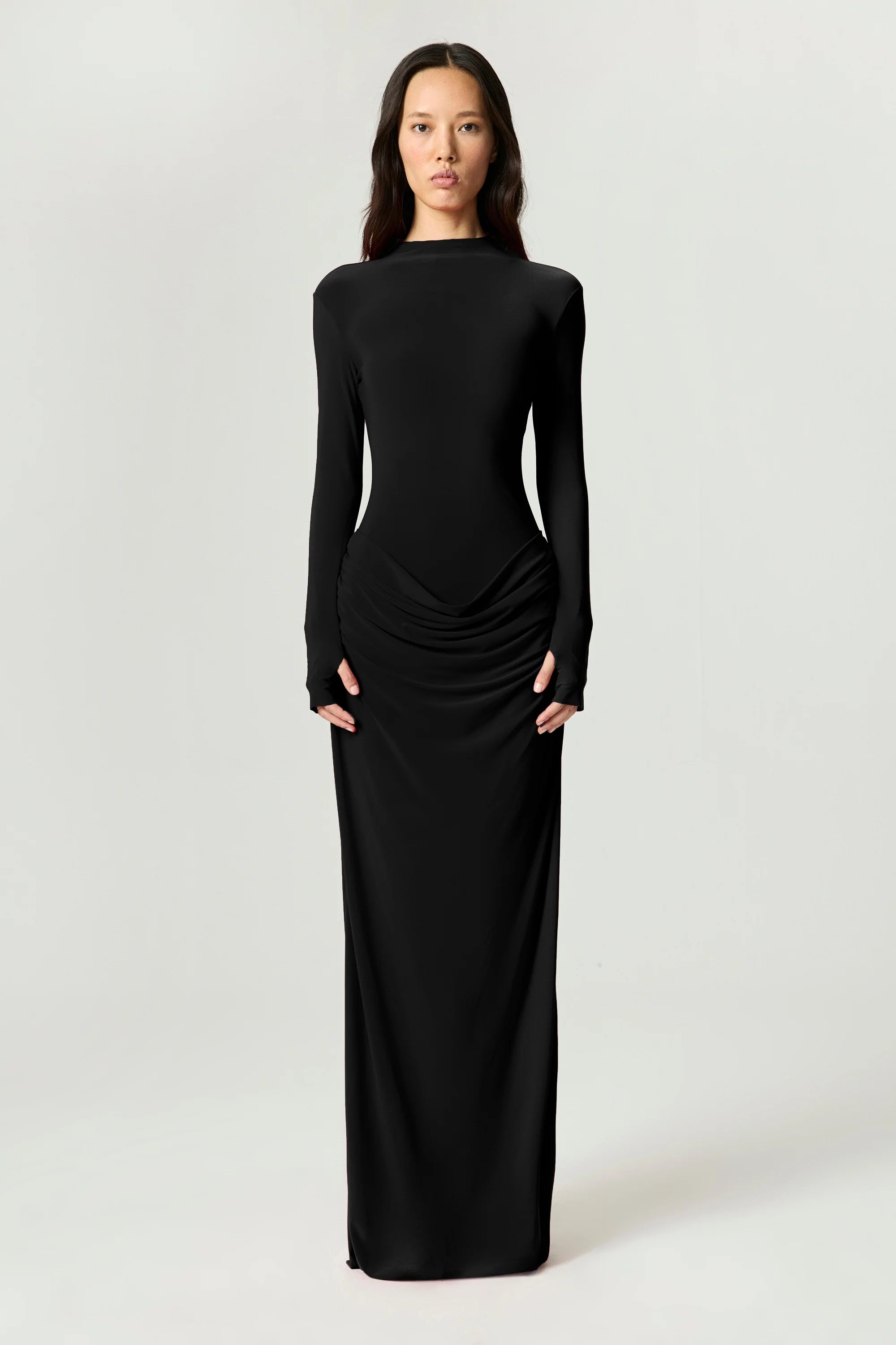 MAXI JUODA SUKNELĖ CHIC