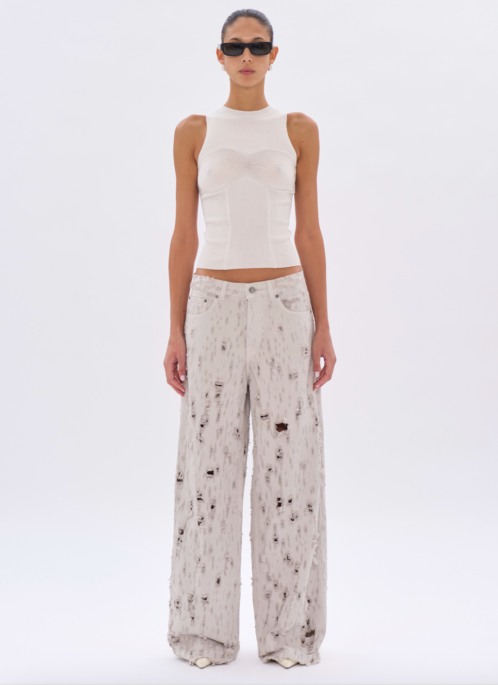 HAIKURE PLĖŠYTI BETHANNY DŽINSAI