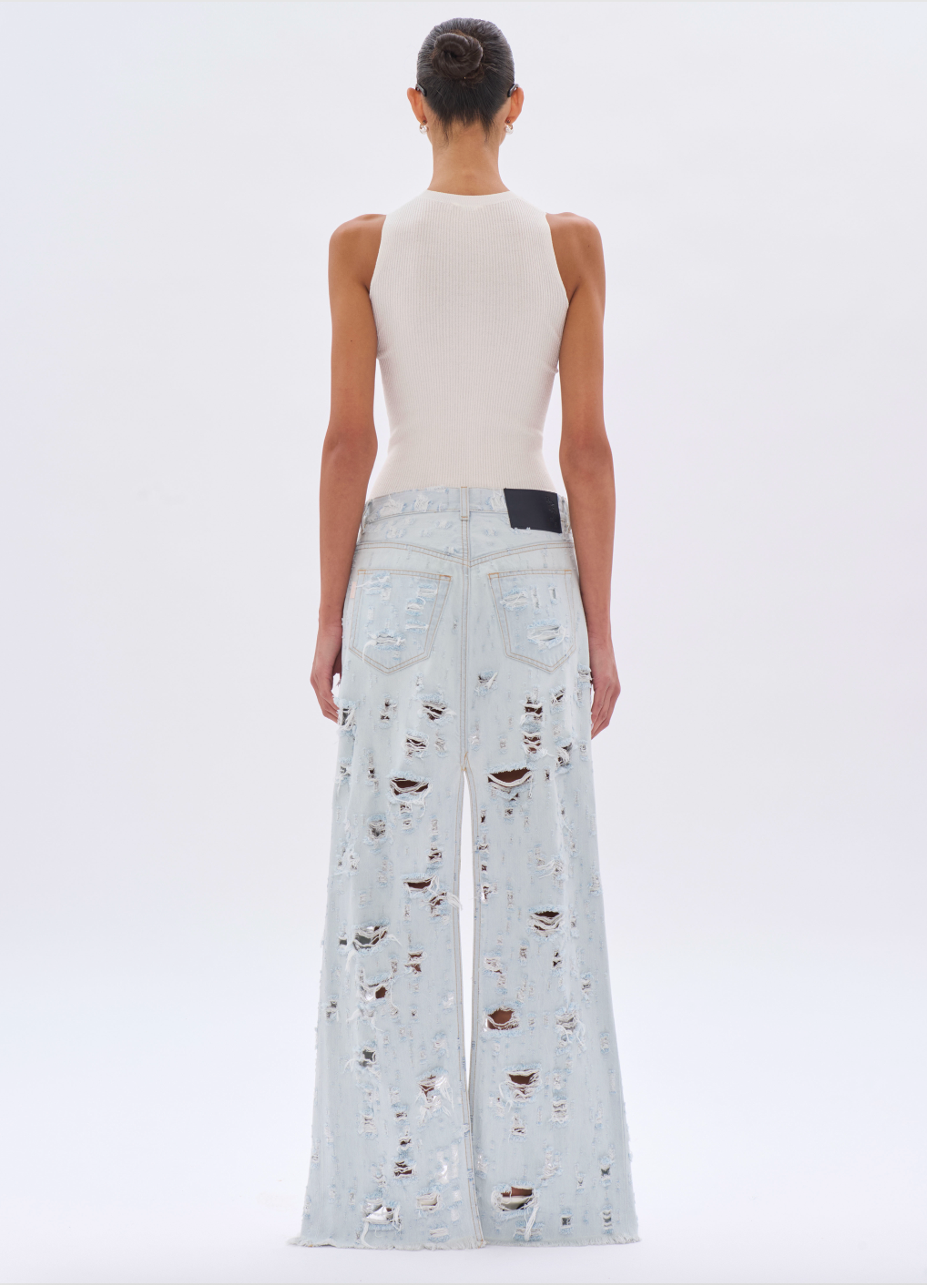 HAIKURE PLĖŠYTAS SIJONAS