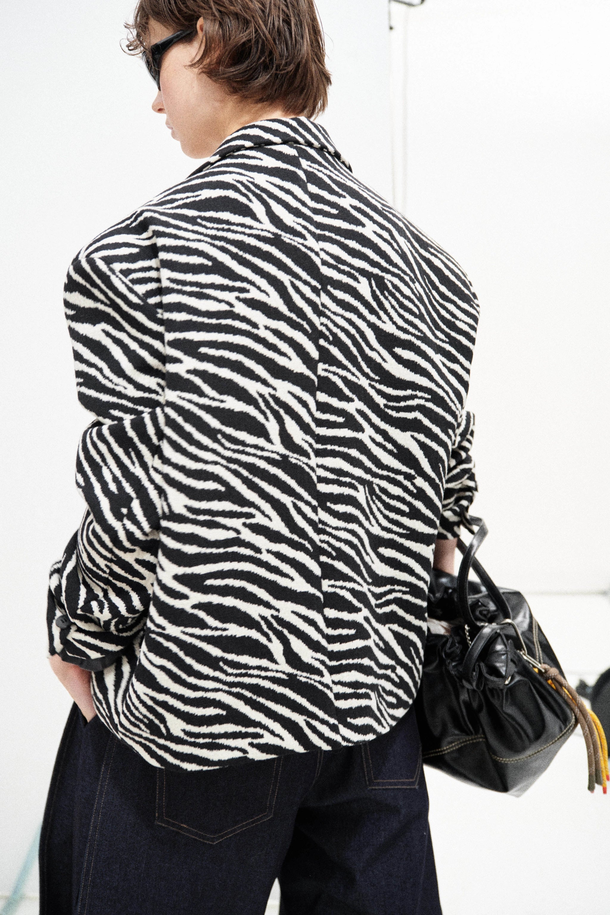 OVERSIZE ŠVARKAS ZEBRA