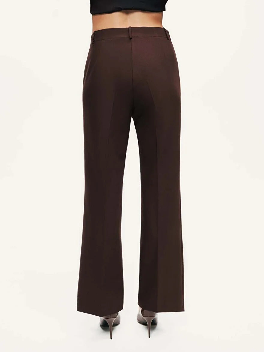 KLASIKINĖS RUDOS KELNĖS CHOCO