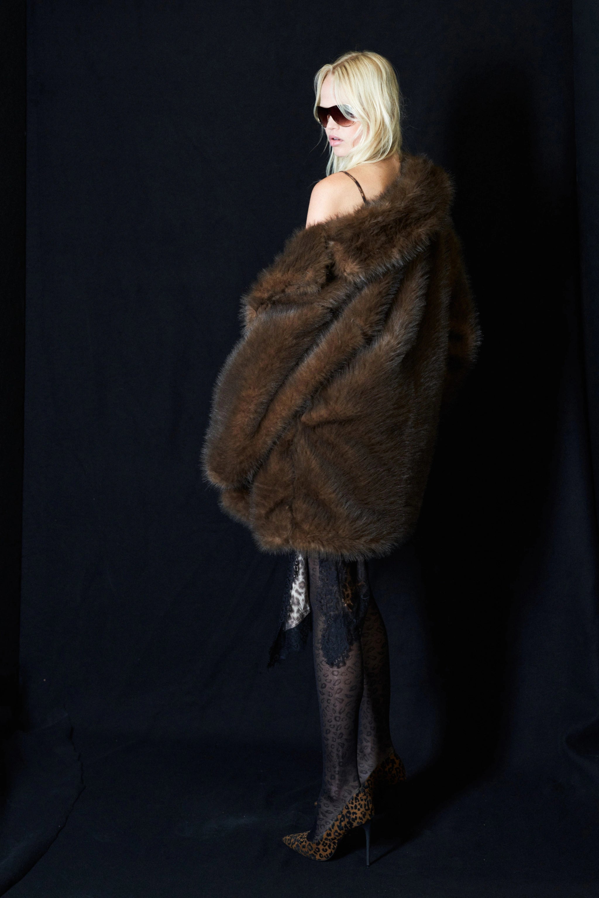 DIRBTINIAI KAILINIAI MIDI ILGIO